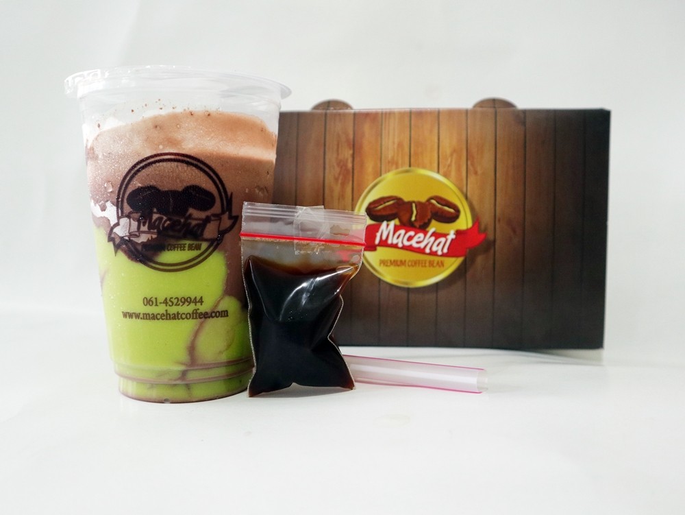 risol dana vocado coffee float dari macehat
