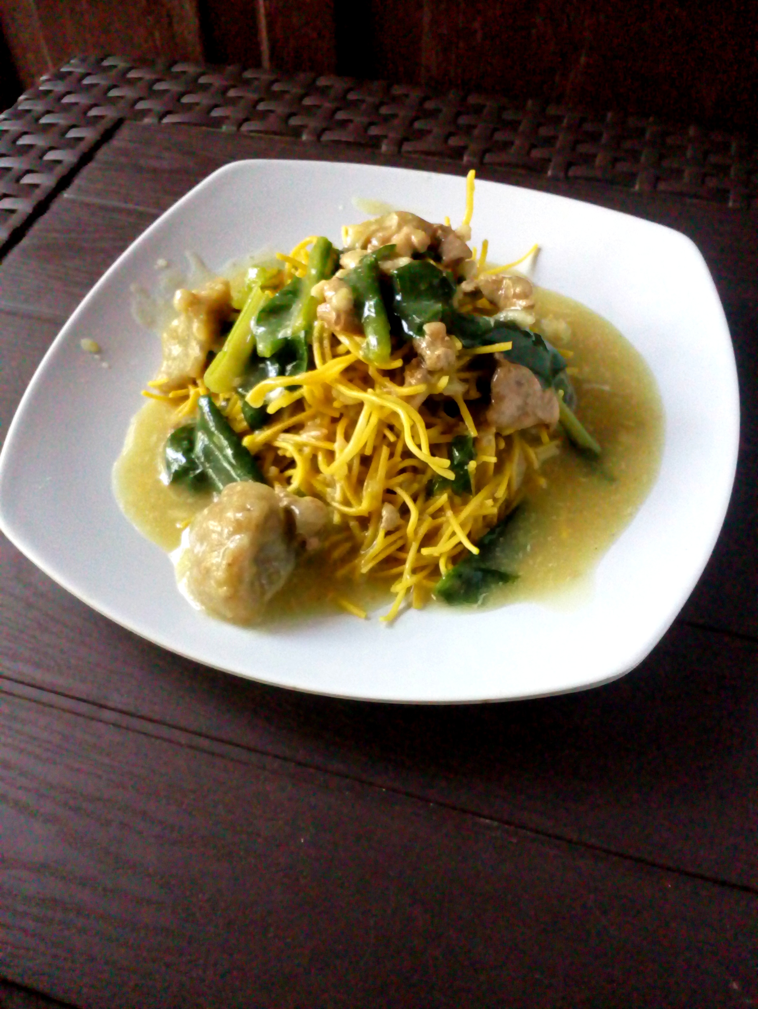 Mie Titi, Mie Kering Kuah Gurih Khas Makassar