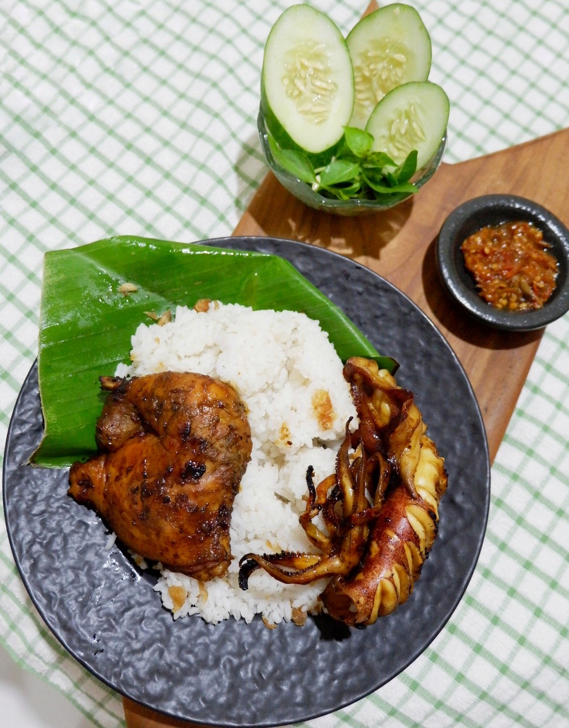 Nasi Uduk Cumi Bakar