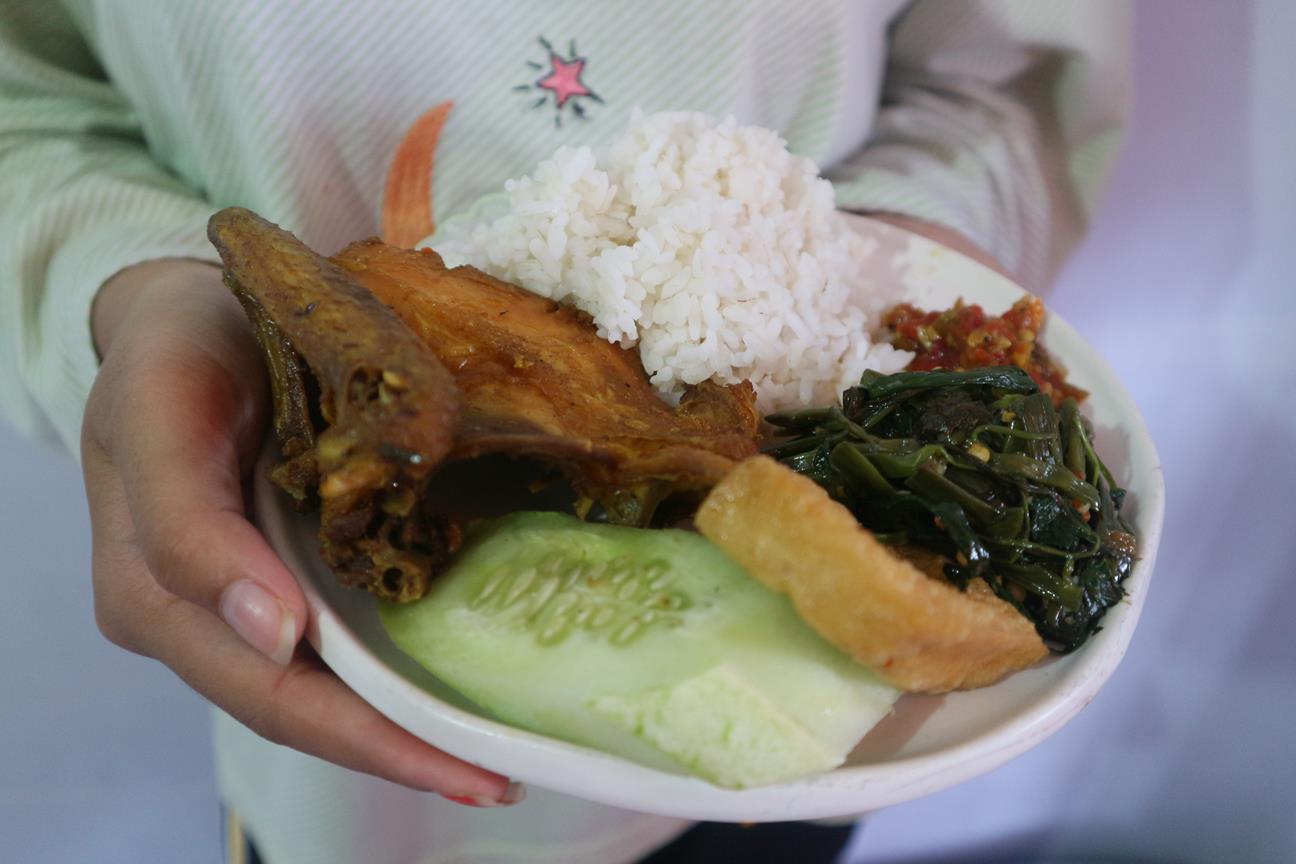 paket ayam bakar dari ayam bakar nelongso