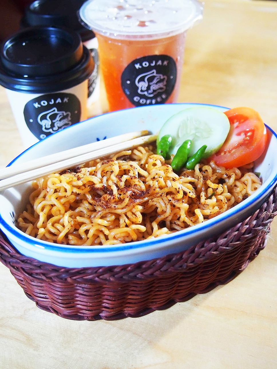 ramen goreng dan bir pletok dari bir pletok kojak