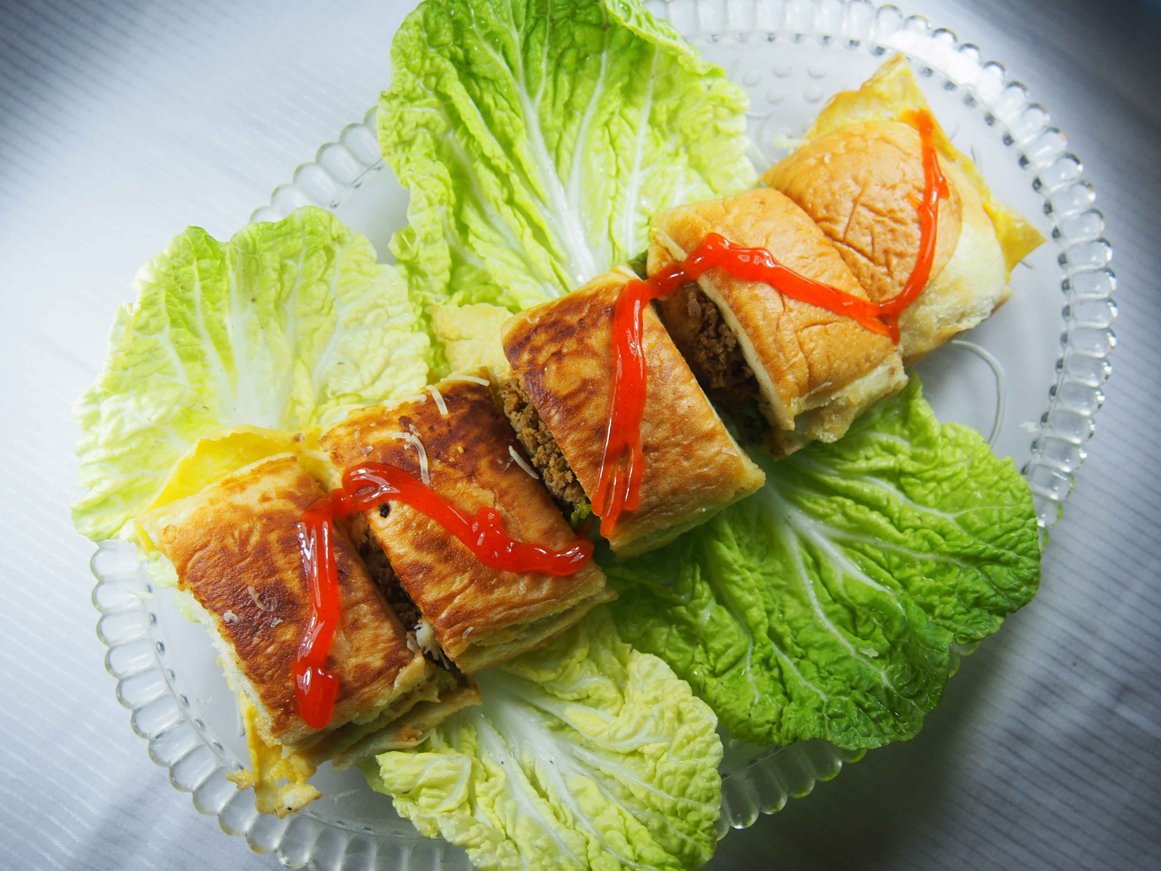 Roti John Jakarta, Roti Isi Kekinian di Ibu Kota
