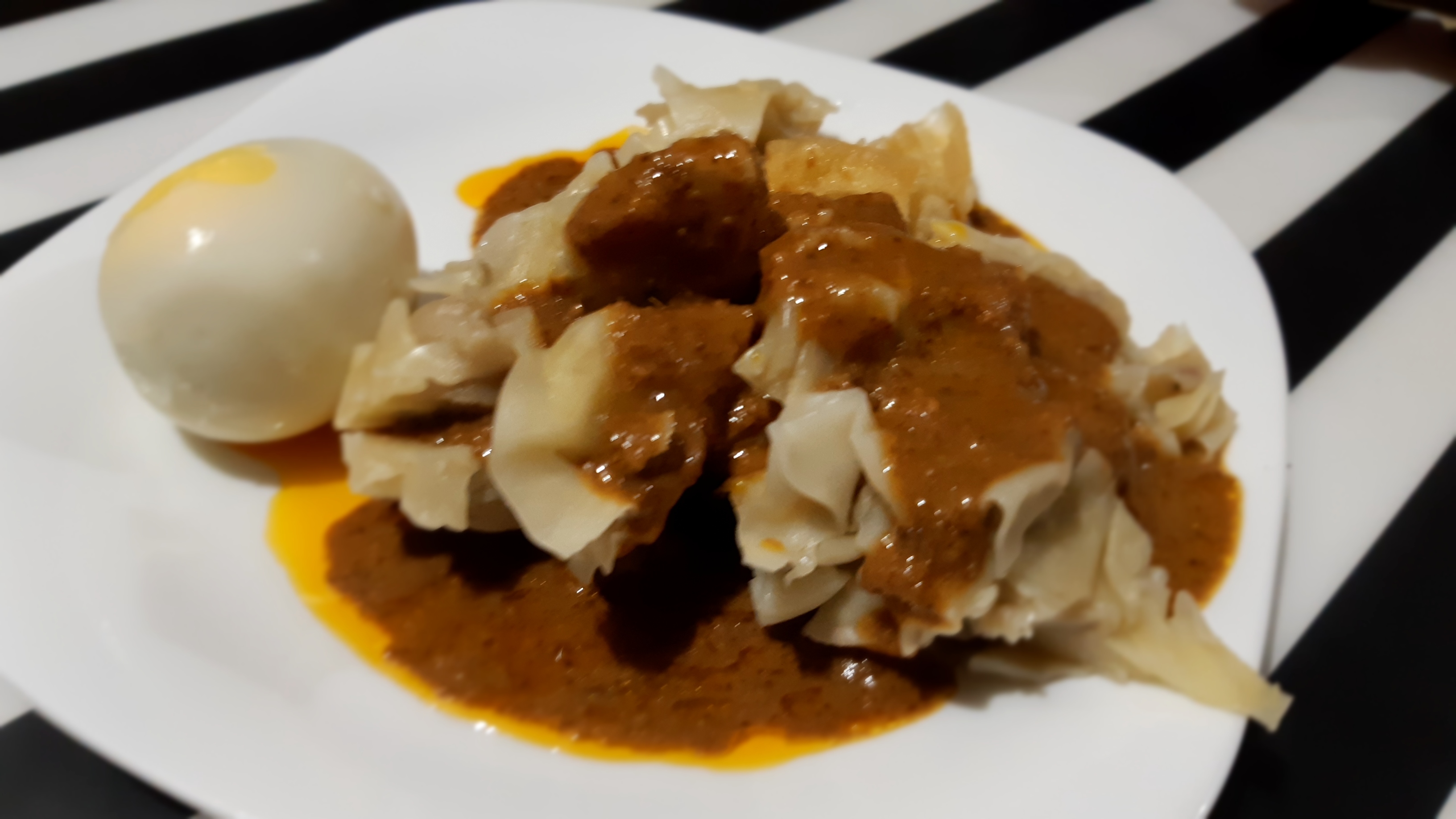 Batagor & Siomay Intan Sari : Sedapnya Jajanan Legendaris Khas Bandung