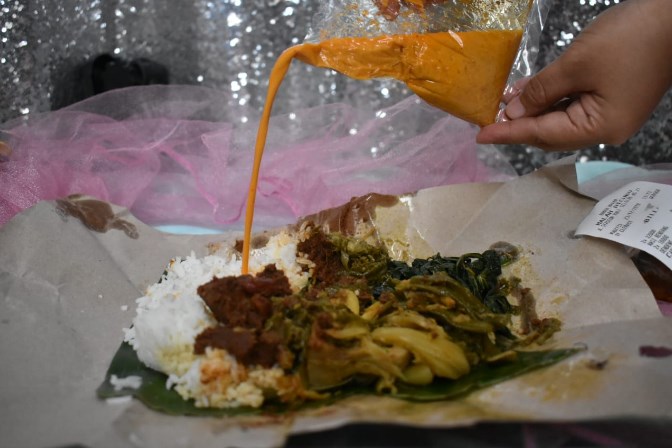 Malah Dicubo, Nasi Padang Populer di Bandung