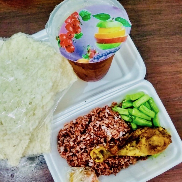 Sego Pecel Bu Tien, Makanan Khas di Yogyakarta yang Ngehits