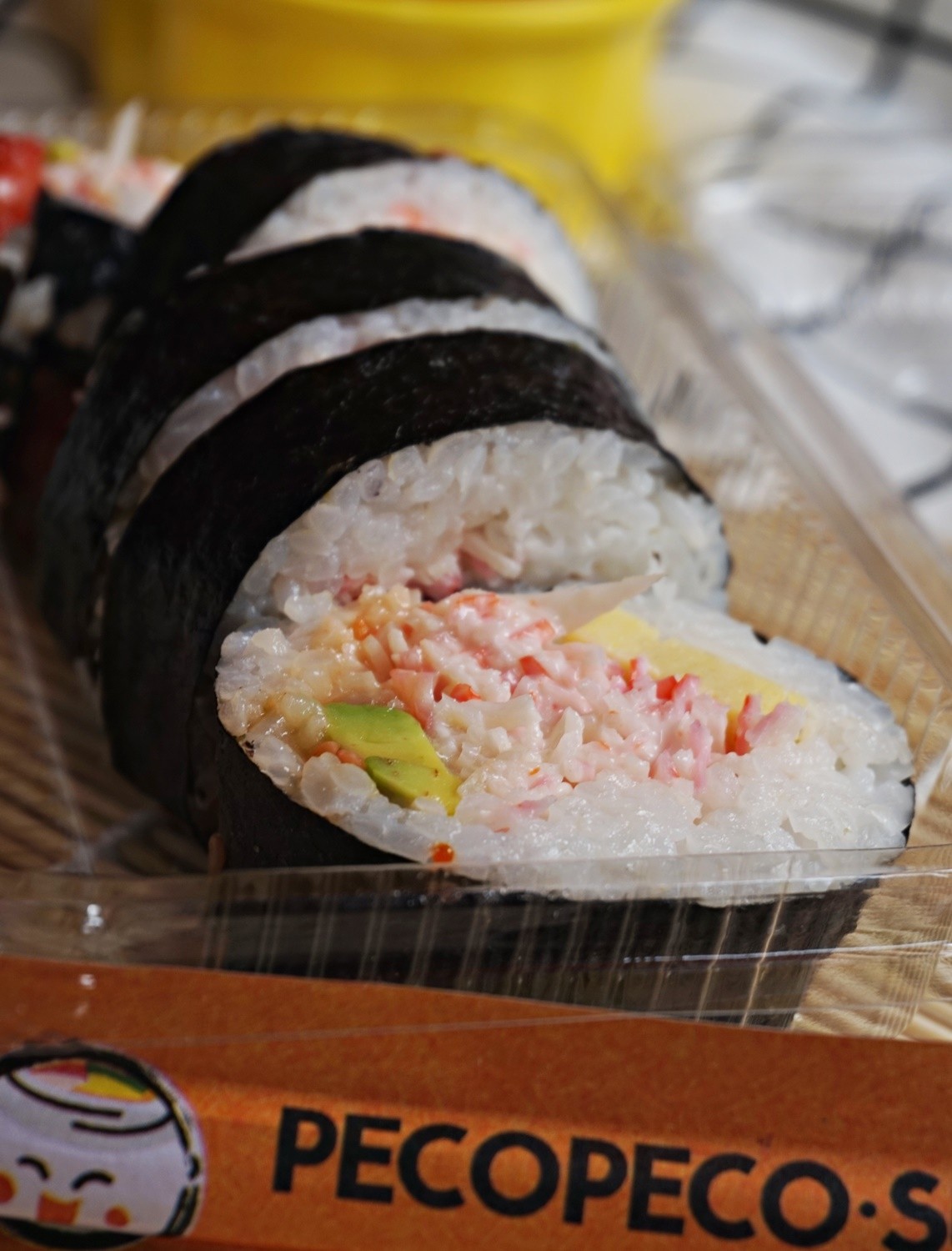 Tempat Rekomendasi Makanan Jepang Enak Di Surabaya, Peco-Peco Sushi