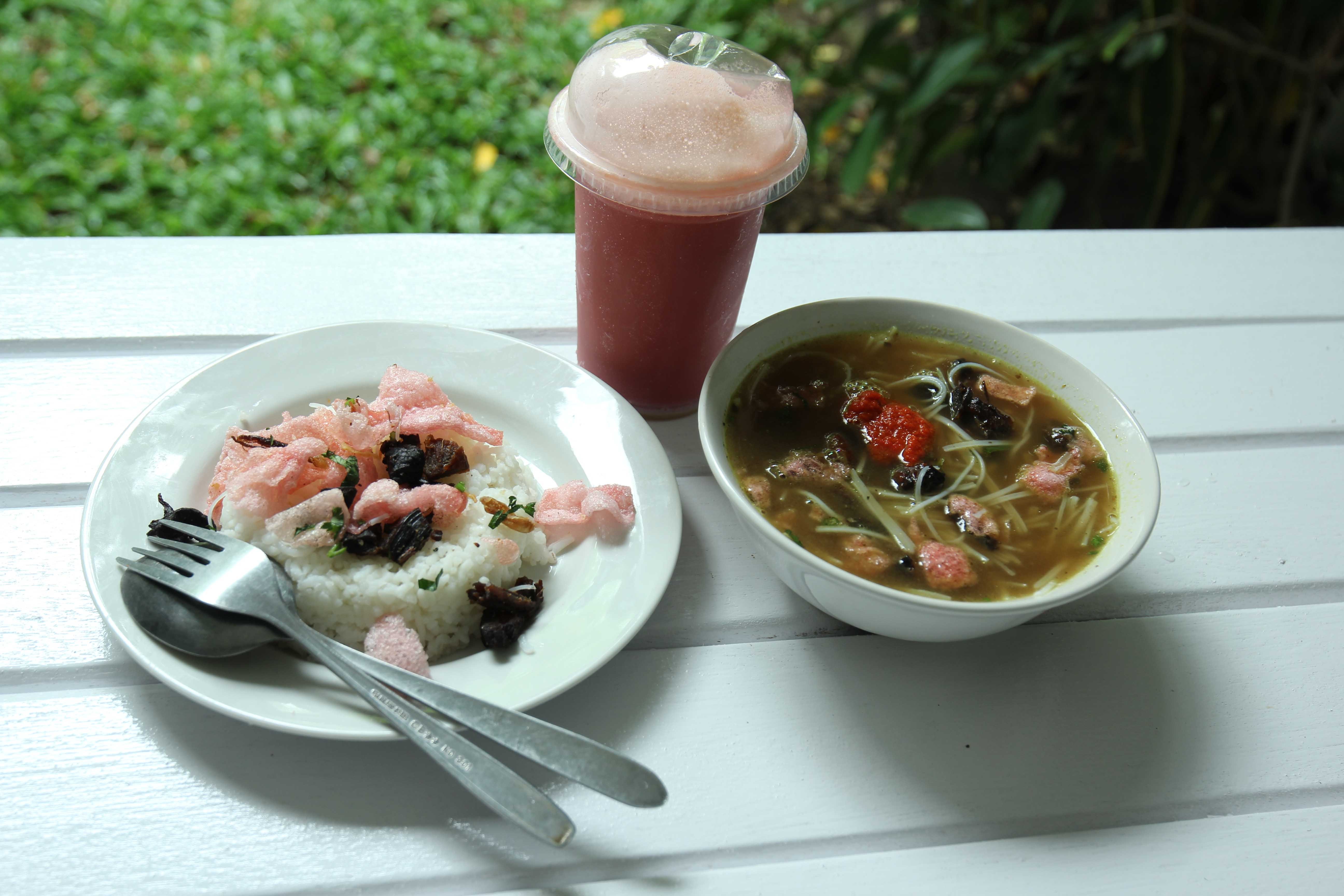 Soto Padang, Yang Sedap dan Hangat di Kala Hujan