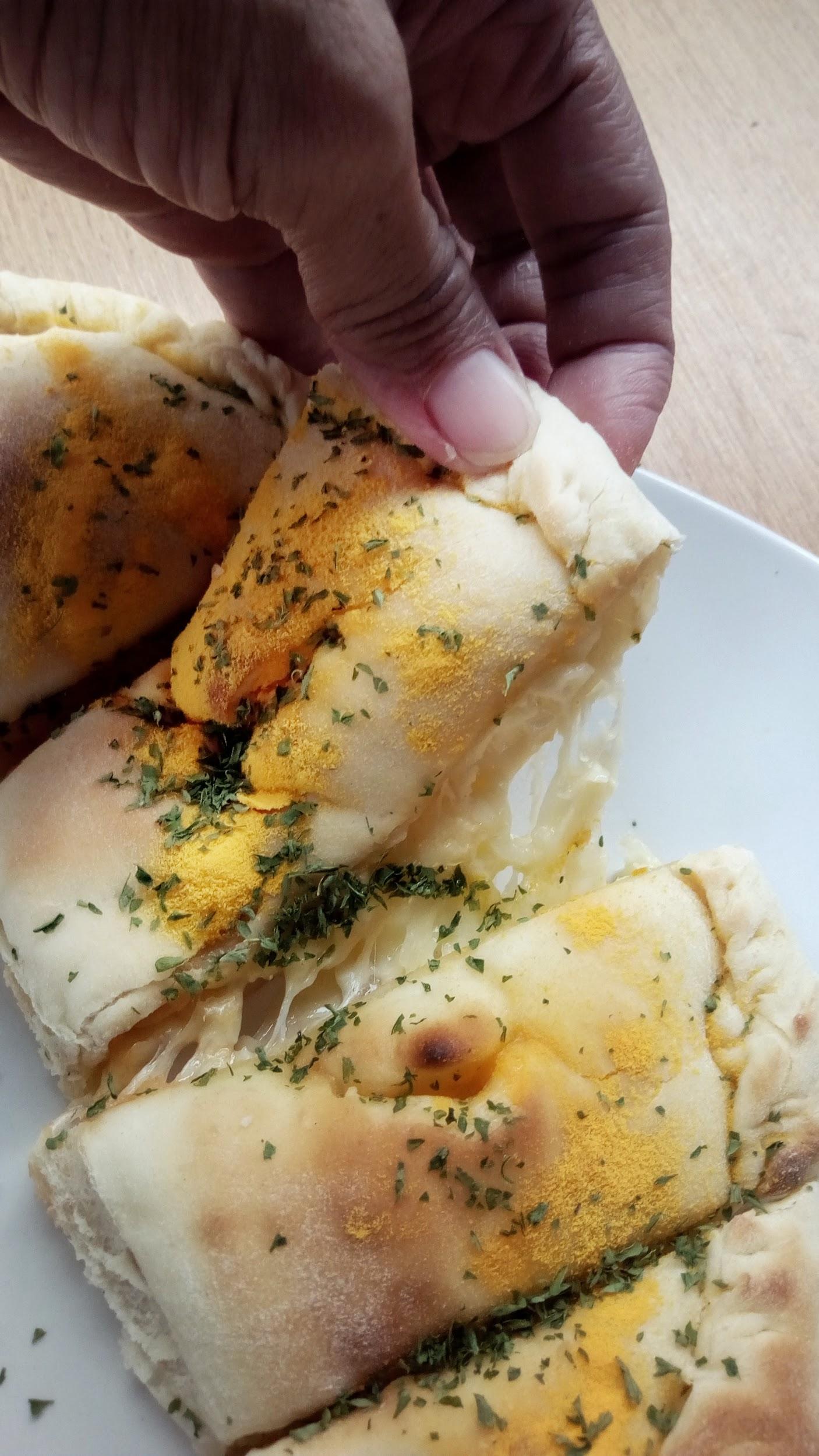 mastercheese pizza